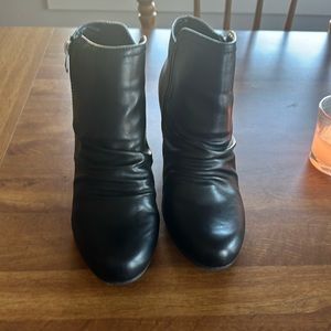 Cute heeled ankle booties.